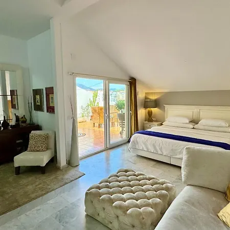 Banus Hause Apartment *